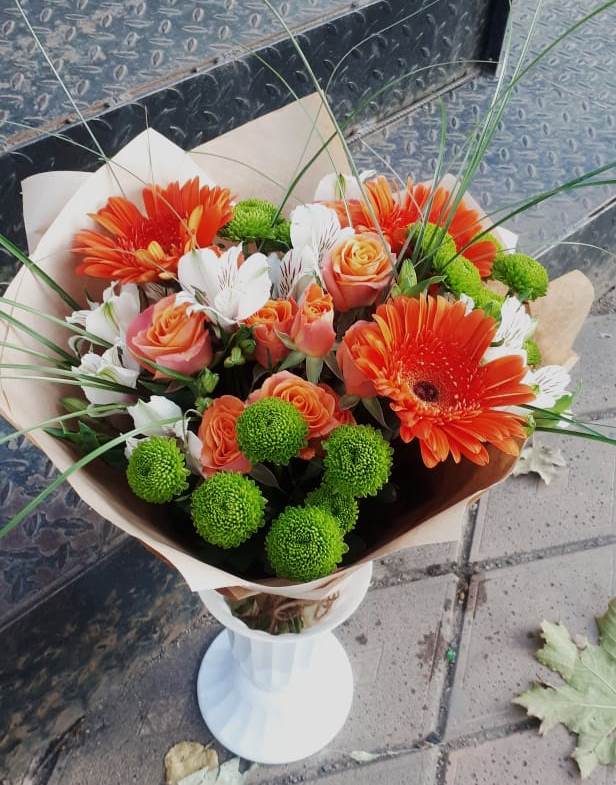 Букет цветов из: Герберы, Хризантемы, Альстромерии и Розы в Чермозе