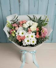 Букет цветов из:  Розы, Лизиантусы и Хризантемы в Чермозе