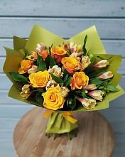 Букет цветов из:  Альстромерии и Розы в Чермозе
