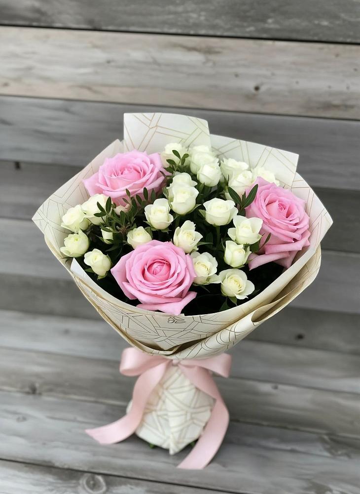 Букет цветов из: Розы в Чермозе