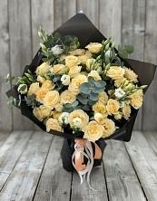 Букет цветов из:  Розы и Лизиантусы в Чермозе