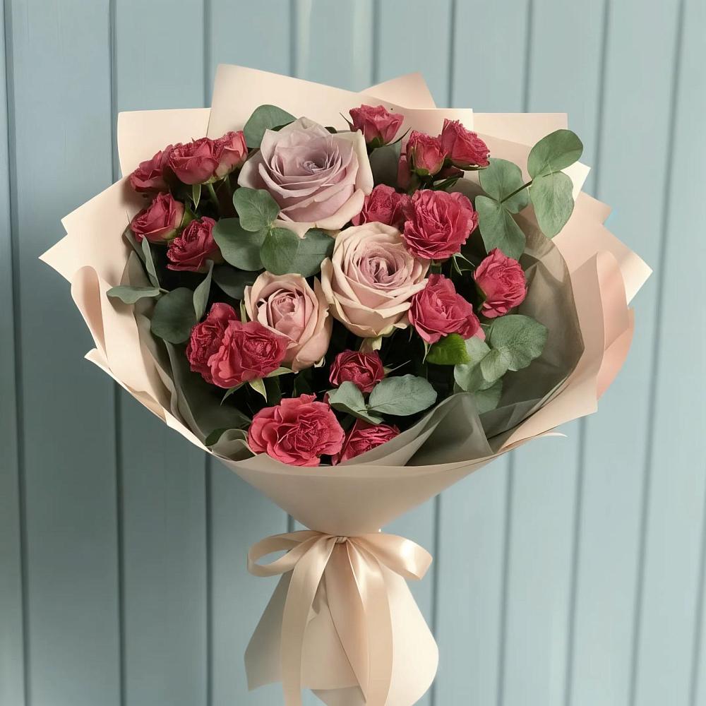Букет цветов из: Гвоздики и Розы в Чермозе