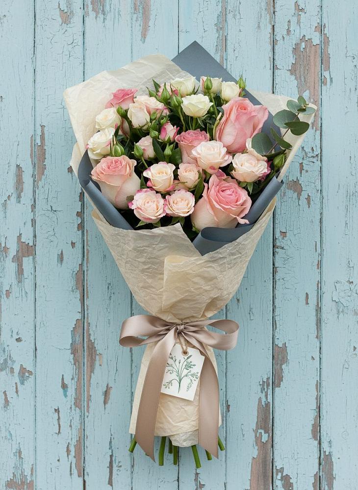 Букет цветов из: Розы в Чермозе