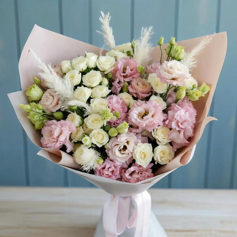 Букет цветов из: Альстромерии и Розы в Чермозе