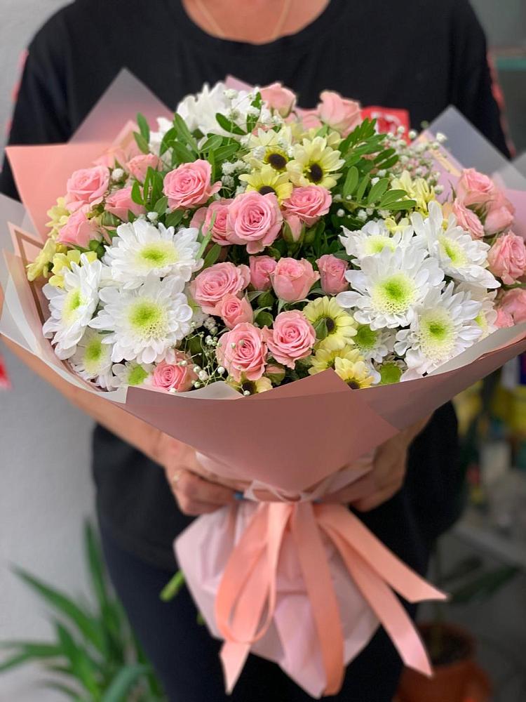 Букет цветов из: Розы и Хризантемы в Чермозе