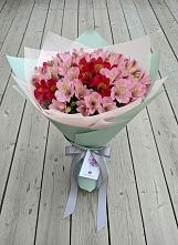 Букет цветов из:  Альстромерии в Чермозе