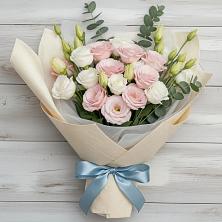 Букет цветов из:  Лизиантусы в Чермозе