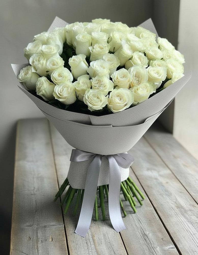 Букет 35 Белых роз в Чермозе