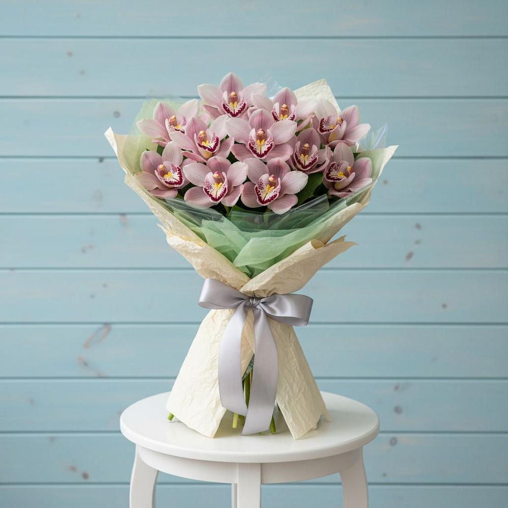 Букет цветов из: Орхидеи и Розы в Чермозе