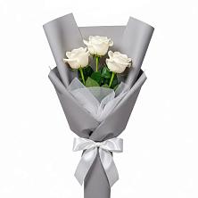 Букет 3 белые розы в Чермозе