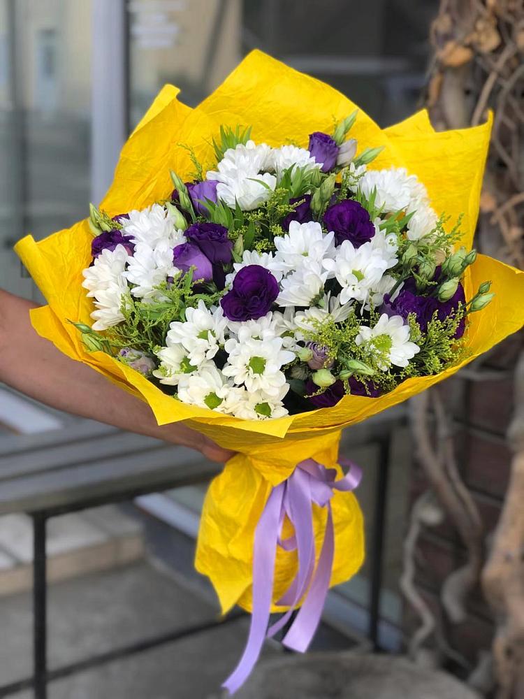 Букет цветов из: Ирисы, Хризантемы и Ромашки в Чермозе