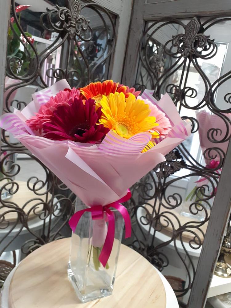 Букет цветов из: Герберы в Чермозе