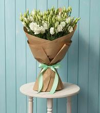 Букет цветов из:  Лизиантусы в Чермозе