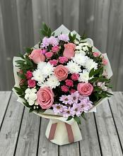 Букет цветов из:  Альстромерии, Гвоздики, Розы и Хризантемы в Чермозе