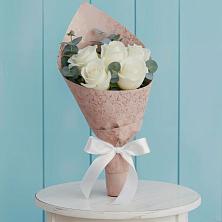 Букет цветов из:  Розы в Чермозе