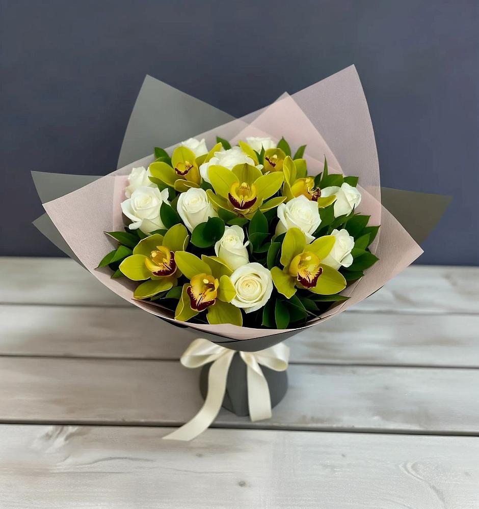 Букет цветов из: Орхидеи и Розы в Чермозе