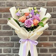 Букет цветов из:  Лизиантусы и Розы #REPLACE_PRED# Чермозе