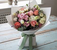 Букет цветов из:  Розы, Лизиантусы и Гвоздики #REPLACE_PRED# Чермозе