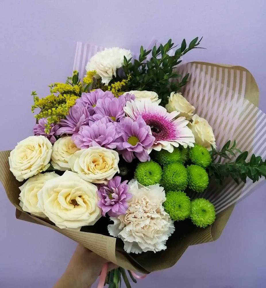 Букет цветов из: Хризантемы, Розы, Гвоздики и Герберы в Чермозе