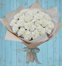 Букет цветов из:  Гвоздики в Чермозе