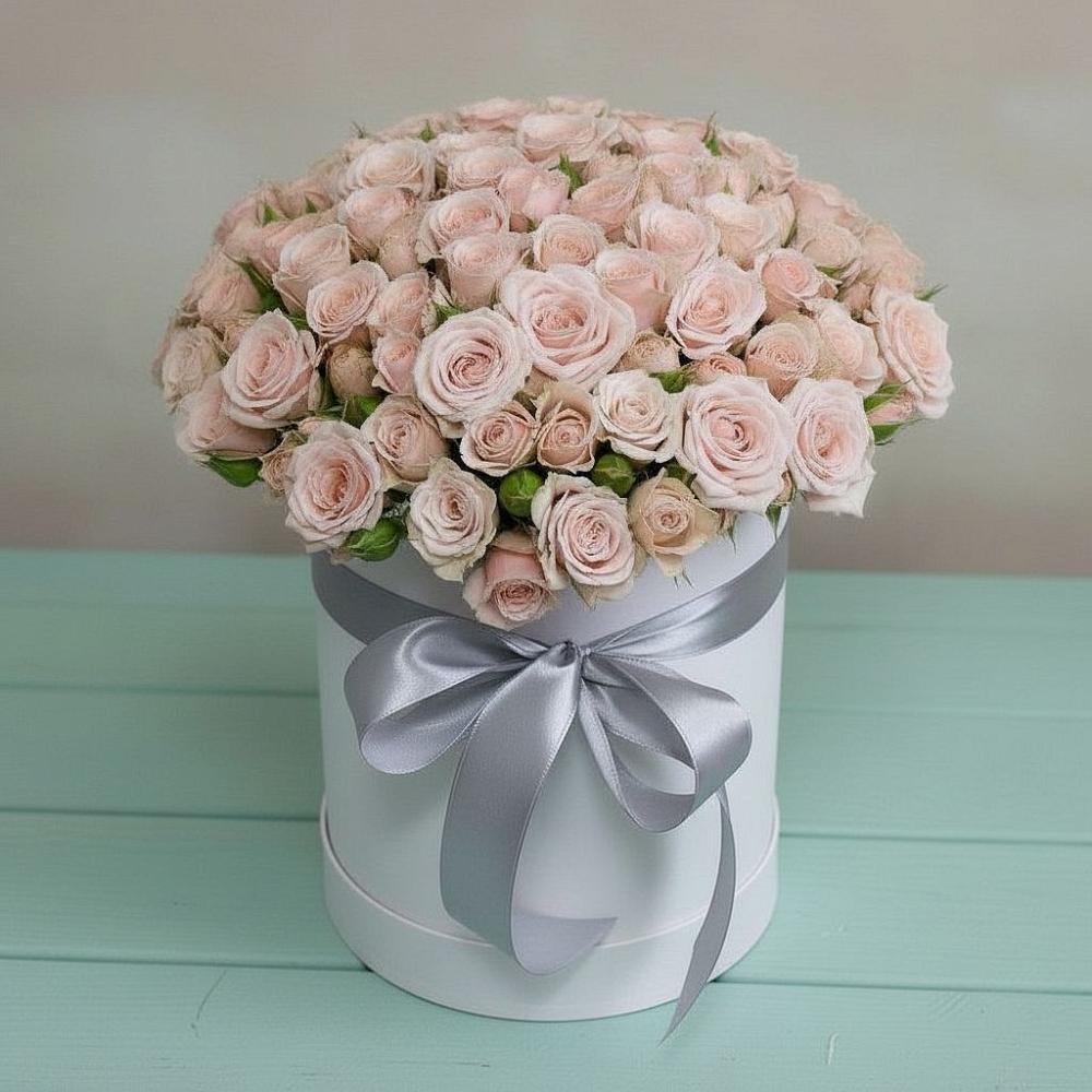 Цветочная композиция из Розы в шляпной коробке в Чермозе